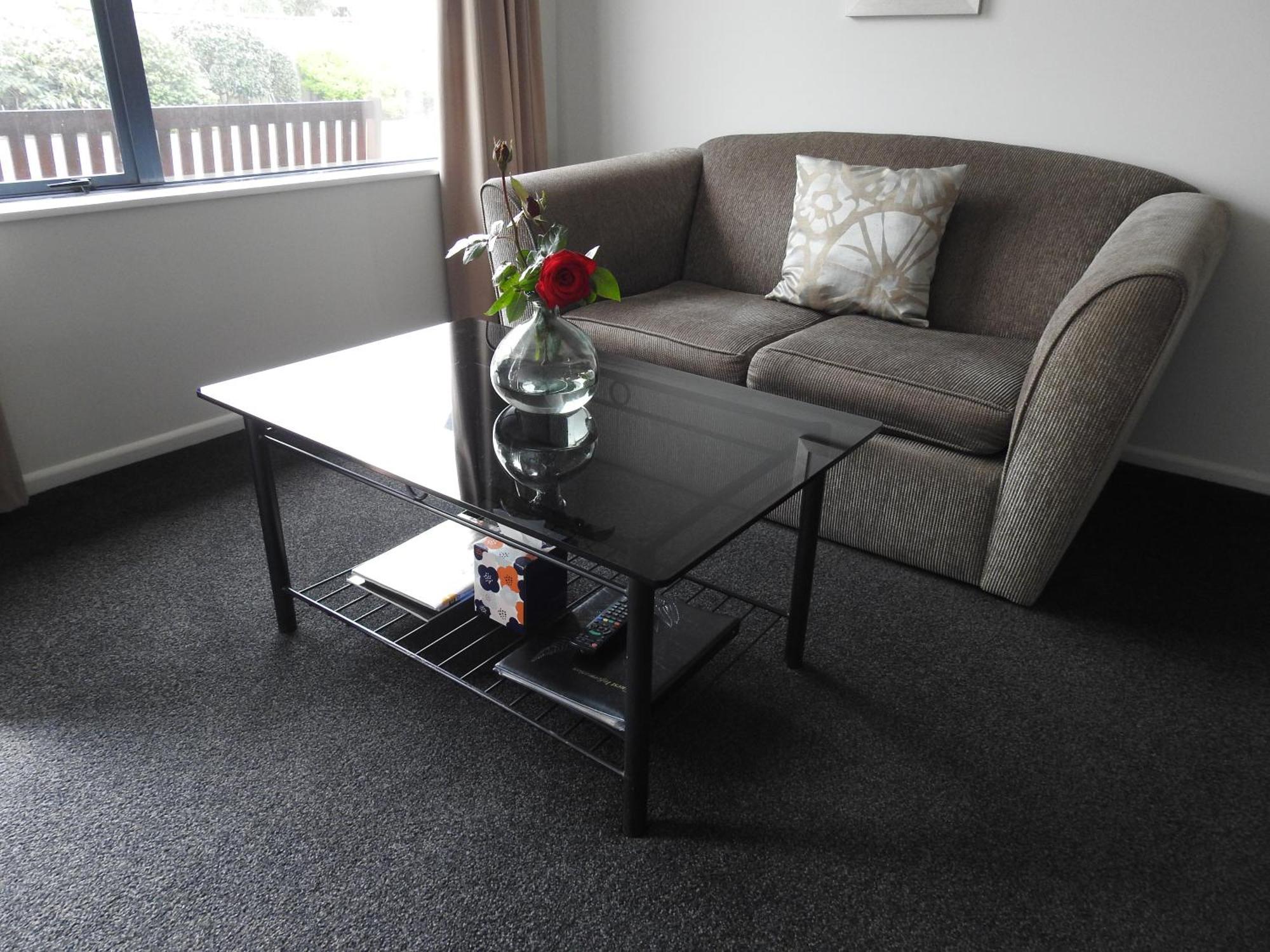 Tudor Lodge Motel Hawera Extérieur photo